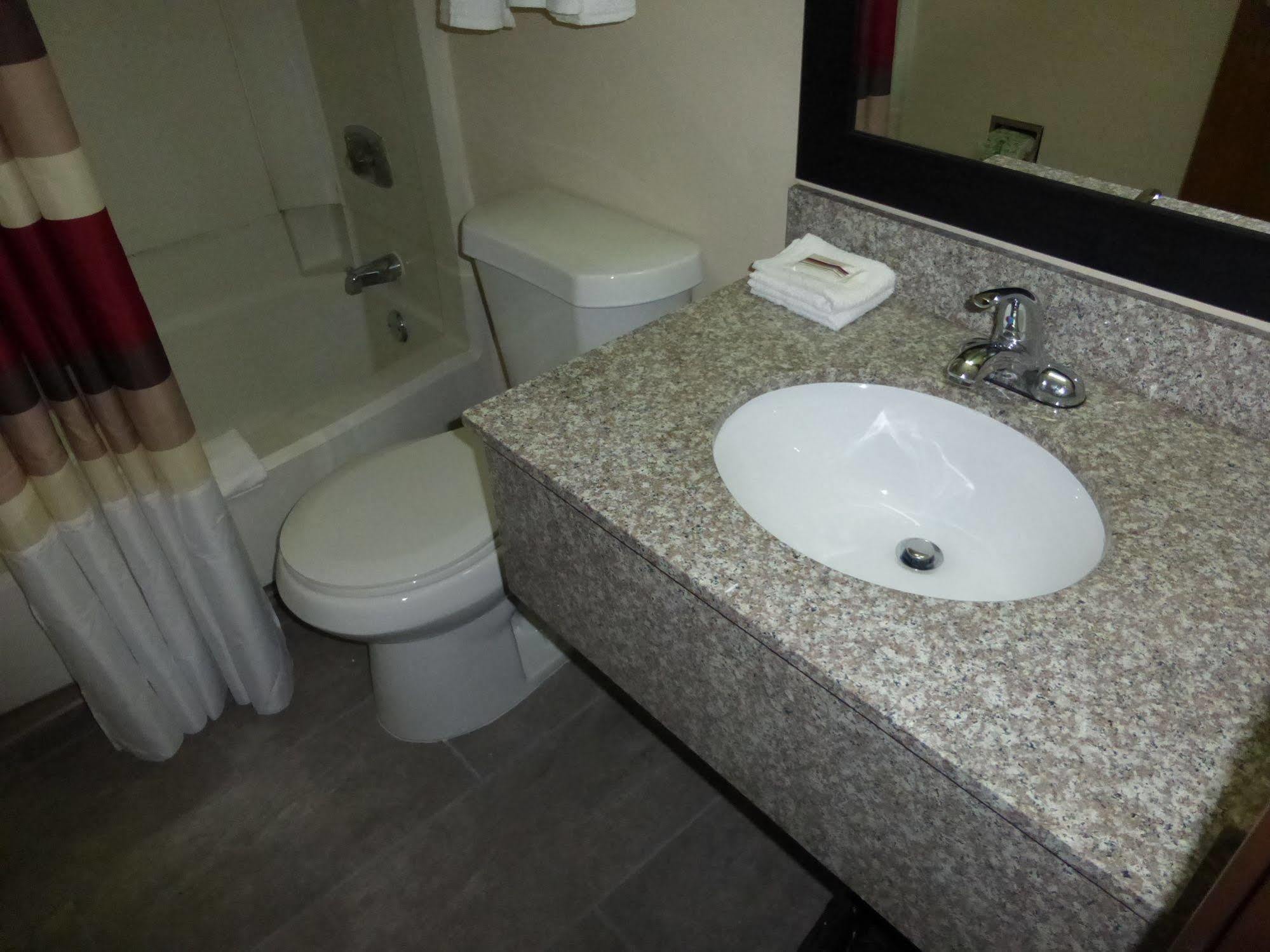 Red Roof Inn בריסטול מראה חיצוני תמונה