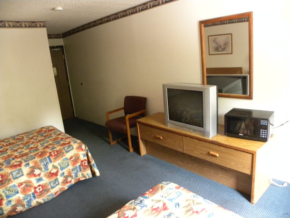 Red Roof Inn בריסטול מראה חיצוני תמונה
